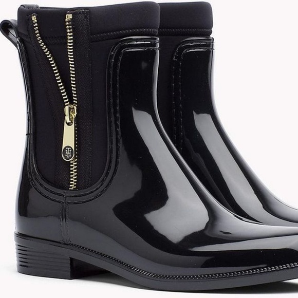 tommy hilfiger short rain boots